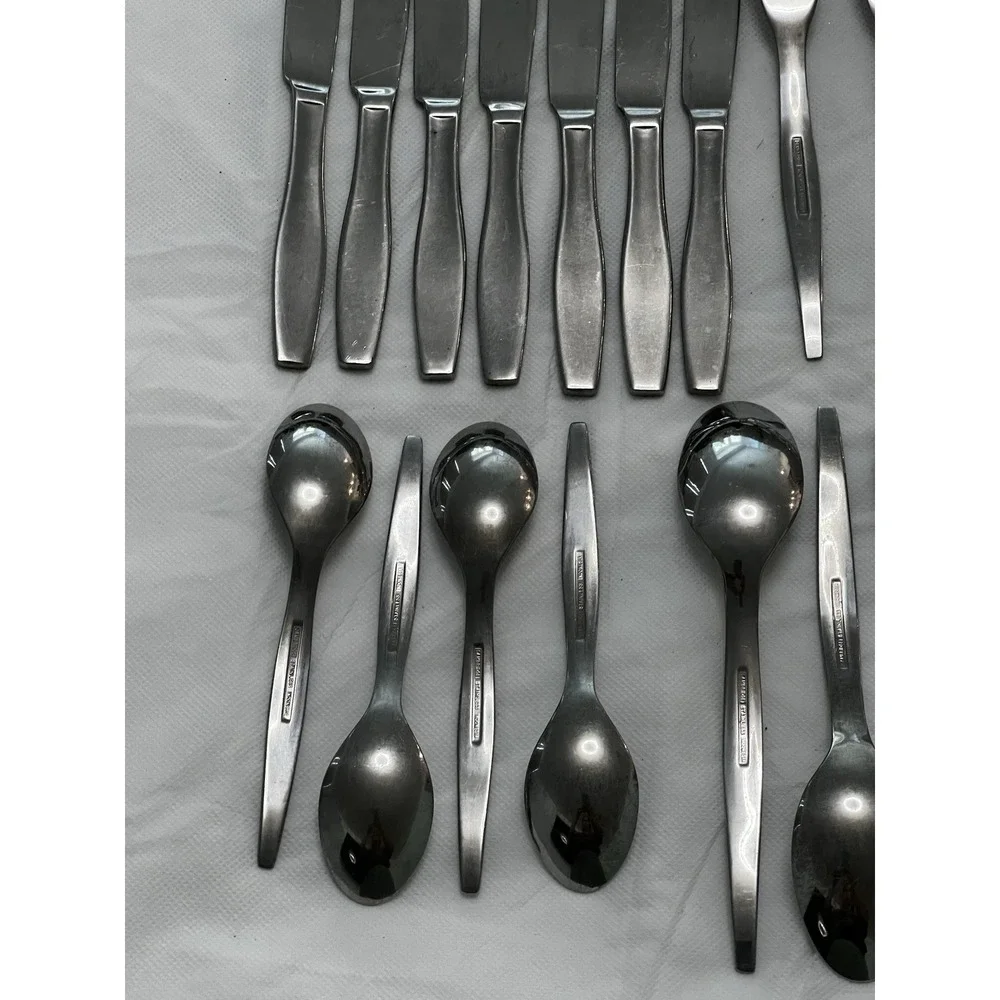 Cambridge Vera Stainless Flatware 23 Pieces Set Forks Spoons Knife Silverware